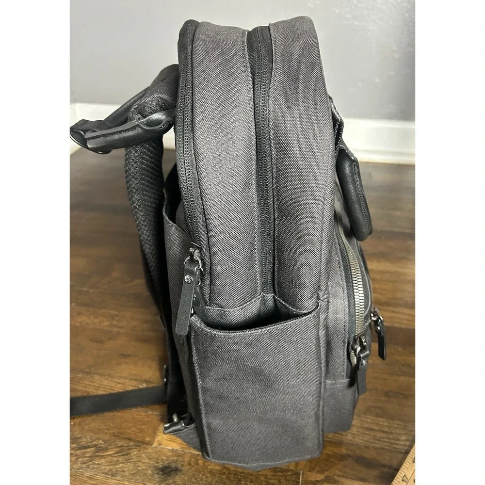 Brooks Brothers Grant Dual Handle Men's Black Backpack Classic Durable